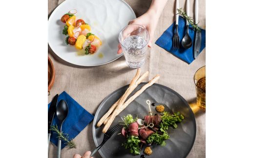 ARASカトラリーセット【カラー：ピンクグレー】  カトラリー セット フォーク スプーン ナイフ 割れない 保証付き ARAS エイラス 色が選べる 食器 贈り物 ギフト 1.5万円 15000円 F6P-2031