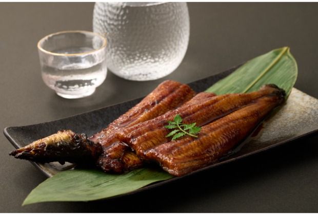 初音のオススメ３回定期便Ａ＜ウナギ・金目鯛・カツオ＞うなぎ 蒲焼き キンメダイ 漬け カツオのたたき 海鮮 魚 惣菜 送料無料