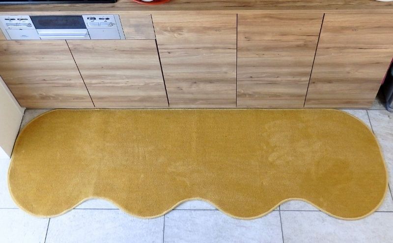 diw0219 北欧風キッチンマット ラグマットタイプ 65×210cm ピーナッツ型 ゴールド 抗菌防臭 SEK 織人しきもの屋工房