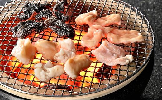 【カメチク】近江牛ホルモンおまかせ６種類【FK06W】（国産牛　和牛　ブランド牛　ブランド和牛　黒毛和牛　牛肉　肉　高級　人気　おすすめ　神戸牛　松阪牛 に並ぶ 日本三大和牛 近江牛）