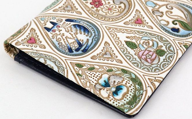 パスケース 花と猫 インディゴ 文庫屋大関 名刺入れ カードホルダー 名刺ケース 名刺ホルダー カード入れ 定期入れ 定期ケース 小物 革小物 革製品 革 民芸品 猫 猫グッズ 日本製 東京 東京都 墨田区　お届け：発送可能時期より順次配送