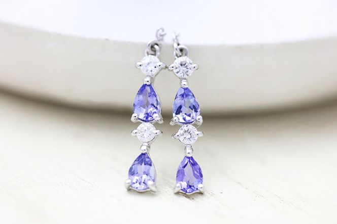 ピアス タンザナイト ペアシェイプ プラチナ PT900 ダイヤモンド 0.16ct レディース ドロップ 滴 雫 チェーンピアス 揺れるピアス 誕生石 アクセサリー ジュエリー アクセ 【f090-pt】 [オーダーメイドジュエリーメイ 山梨県 韮崎市 20745204]