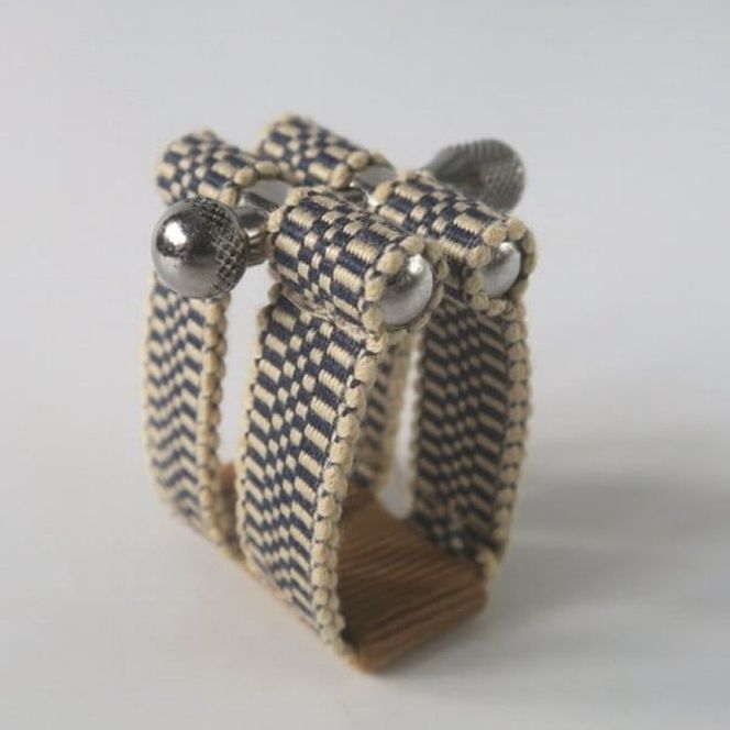 リガチャ【SANADA】　テナーサックス用（エボナイトサイズ） ［195S15］ リガチャ SANADA テナーサックス用 エボナイトサイズ 選べる デザイン 市松 茶 緑 緑茶 テナーサックス マウスピース チタンリング 音質向上 音質改善 耐久性 着せ替え可能 洗濯可能 洗える 紐 楽器アクセサリー 楽器パーツ 愛知県 小牧市 送料無料