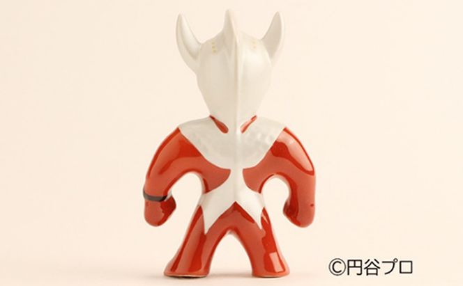 九谷焼　ウルトラマンタロウ　色絵/六田賀峰作