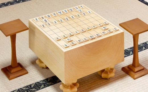 【渡辺明 王将 揮毫入り駒箱付き】五寸脚付将棋盤 駒台付 第70期王将戦上峰町開催記念!! J-184