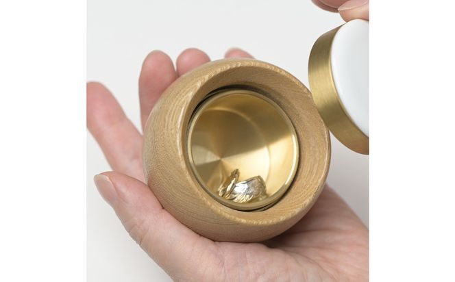 手元供養にも使える写真陶板付き宝物入れ「たまてまり」 141305_NH01