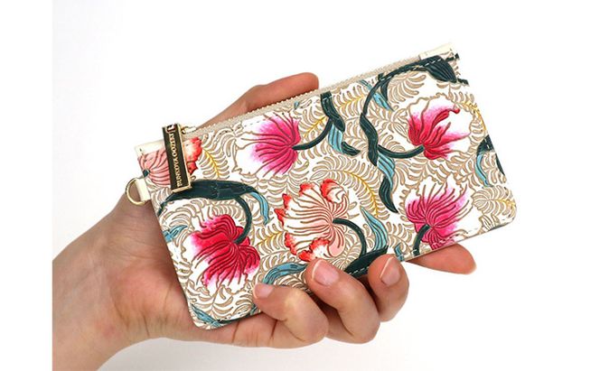 【文庫屋大関】すっきりカードケース　ノースガーデン＜コーラル＞【皮革工芸品】 ファッション小物 雑貨 フラグメントケース 小銭入れ付き 収納 スマート 日本製 