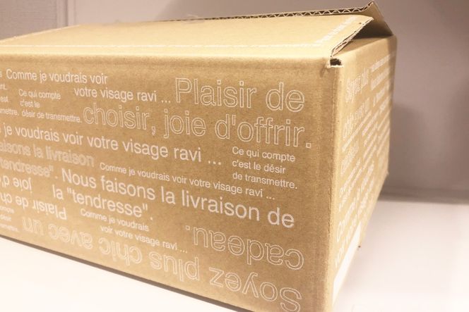 花 プリザーブドフラワー 四角クリアボックス [littleprincess 石川県 宝達志水町 38601236]  お花 プリザーブド フラワー ギフト インテリア 観賞用 小物 お花 花束 長期保存