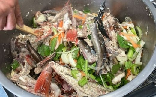 【漁師秘伝のスープ】魚ギョっとつまったブイヤベース 220g×2 （2025年9月上旬から順次発送） IKTAM001