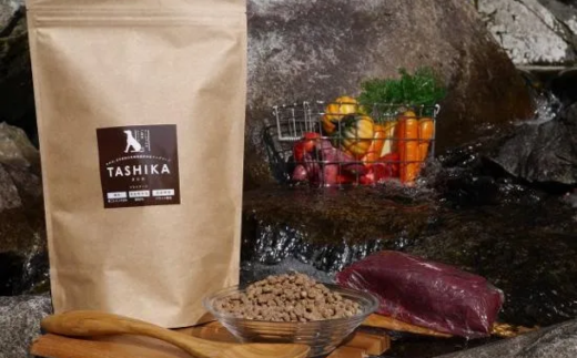 【鹿肉ドライフード1.5kg（500g×3袋）】常温 鹿肉 ドッグフード ペットフード 手作りフード 国産鹿肉使用 完全無添加 低温乾燥製法 完全無添加 旨味を凝縮 小分けタイプ ペット用 ペット 犬 ドッグ 鉄分 低脂肪 兵庫県 香美町 ふるさと納税 ジビエ 人気 送料無料 ランキング TASHIKA NPO法人 cambio 62-01