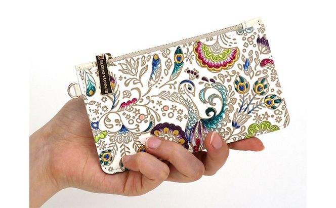 【文庫屋大関】すっきりカードケース　孔雀【皮革工芸品】 ファッション小物 雑貨 フラグメントケース 小銭入れ付き 収納 スマート 日本製 動物 鳥 クジャク 