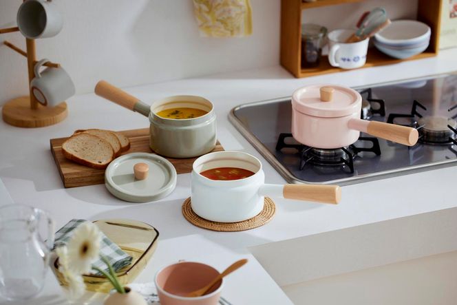 鍋 ミルクパン 14cm MLKP-14 ライトピンク アイリスオーヤマ 小鍋 片手鍋 なべ コンパクト 蓋付き 注ぎ口 ガス火 IH セラミックコーティング 調理器具 キッチン雑貨 