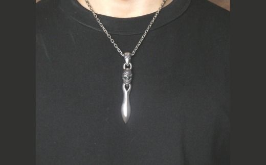 Symbol skull＋Sword pendant