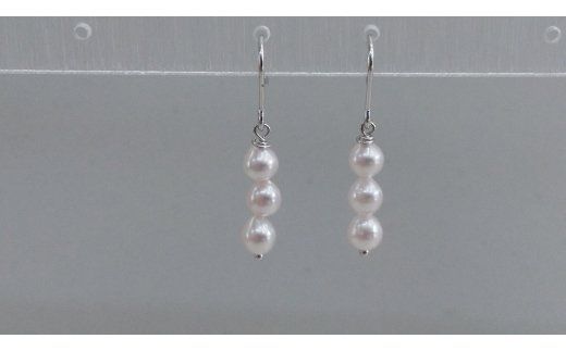 J-95伊勢志摩あこや本真珠スリーベビーパールピアス(引掛け)