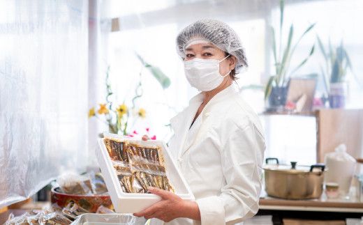 手作りのお惣菜3点セット(いわし甘露煮、明太いわし、ごまいわし)　B-948