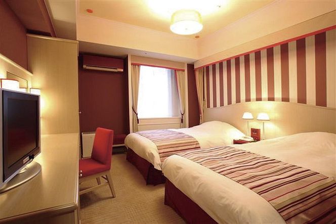 【ホテルモントレ京都】平休日1泊朝食付ペア宿泊券《スタンダードツイン》［ 京都 旅行 宿泊 ホテル 旅館 人気 おすすめ 割引 チケット クーポン 観光 トラベル 宿 ふるさと納税 ］ 261009_A-LA082