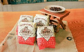 【極深煎り】アイス専用＆ホット専用 コーヒー豆800g（200g×各種2袋） ～お家で楽しむ自家焙煎の香り高いコーヒー～ H163-033