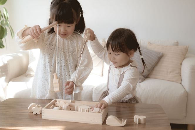 IKONIH 魚釣りセット ｜ おもちゃ 子供 こども オモチャ 玩具 プレゼント お祝い 木 出産祝い 安全 オーガニックトイ ファーストトイ 魚 釣り 遊び ままごと 釣り具 アイコニー