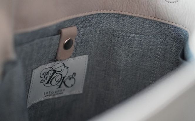 シルキータッチしっとりレザー 軽く柔らかい袋タイプ・ＬＵＡ(ＬＡ００３)＃ペールトープ バッグ ショルダーバッグ レザー 革製品 牛革 日本製  軽量 墨田区 東京