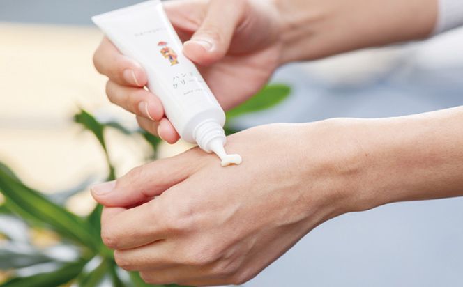 ［ぬちまーす］hanagasaハンドクリーム×2本