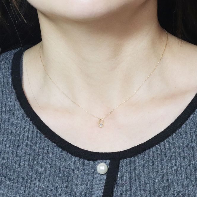 K18 0.10ct しずく一粒ダイヤモンドペンダント　BQ-220