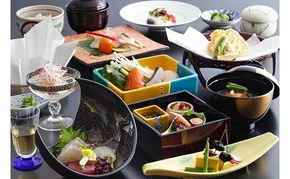 自然に包まれた天然温泉と純和風造りの閑静なたたずまいの一軒宿でリフレッシュ。ペアご宿泊券