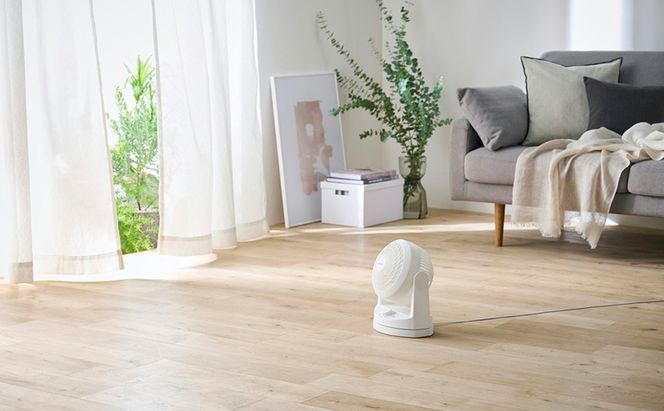 サーキュレーター 扇風機 首振り PCF-HD15EC-W ホワイト アイリスオーヤマ 分解 丸洗い 卓上 小型 お手入れ簡単 掃除 清潔 送風 おしゃれ 左右首振り リビング 衣類乾燥 部屋干し 8畳 省エネ 節電 空気循環 コンパクト