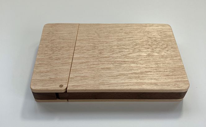 木製　名刺入れ（M・W）木製 北海道産 メジロカバ材 ウォールナット材 プレゼント 贈り物