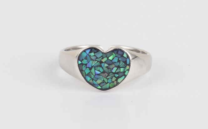 【嵯峩螺鈿野村】ハートリング｜京都 老舗 伝統工芸 漆器 ジュエリー［ 京都 老舗 伝統工芸 工芸品 アクセサリー ジュエリー ファッション 指輪 漆 人気 おすすめ 職人 お取り寄せ 通販 送料無料 ふるさと納税 ］ 261009_B-AS16