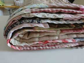 ハンドメイドの国産6重ガーゼの【100cm×70cm】サイズブランケット（ネイビー）