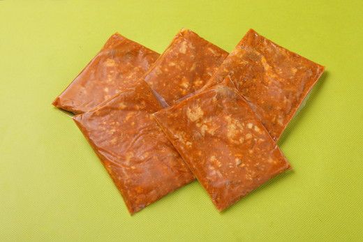 近江牛 コクとろ！デミグラスすじ煮込み【750g（150ｇ×5パック）】【AB68W】