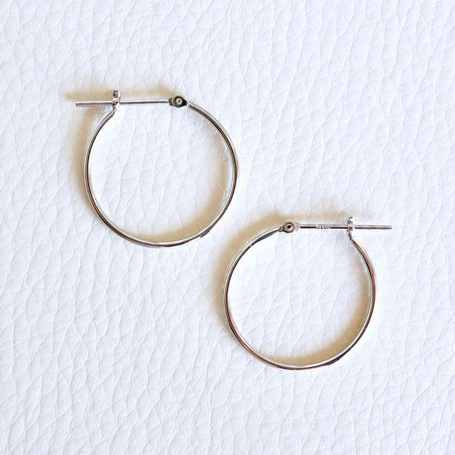 Pt900 プラチナ 地金 パイプ フープ 定番 ピアス（直径20mm) 保証書付 KO-0078 SWAD105