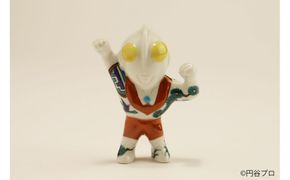 九谷焼　ウルトラマン　古九谷風 172111_CY3185