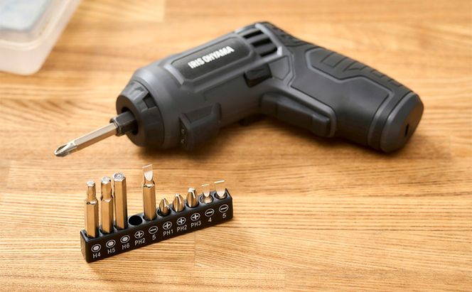 電動ドライバー 小型 充電式 コードレス USB充電 充電式マルチドライバー JM37A-H グレー アイリスオーヤマ 電動ドリル 軽量 diy 初心者 家庭用 3.7V ビットセット 家具 組み立て 