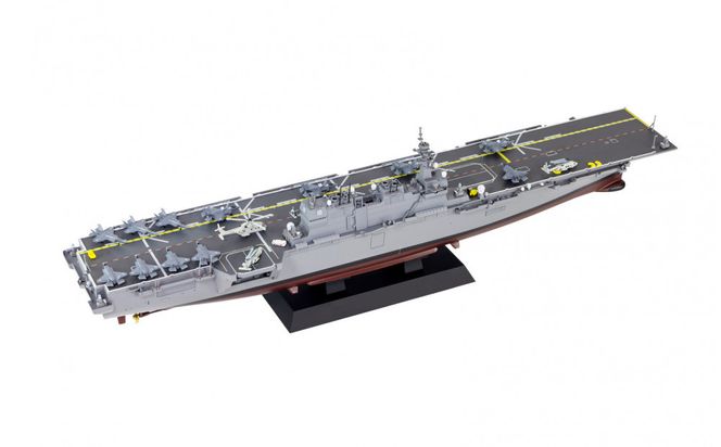 J108 1/700  海上自衛隊 護衛艦 DDH-181 かが 2024(SVTOL戦闘旗搭載 第1次改装時) 141305_MD02