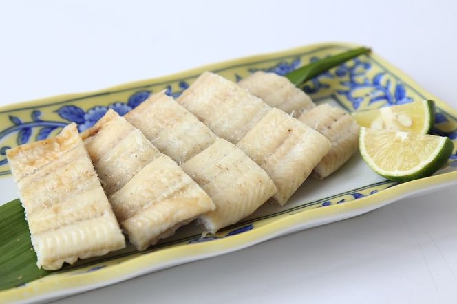 愛知県三河一色産 活うなぎの白焼き 1尾（約150g）18-25