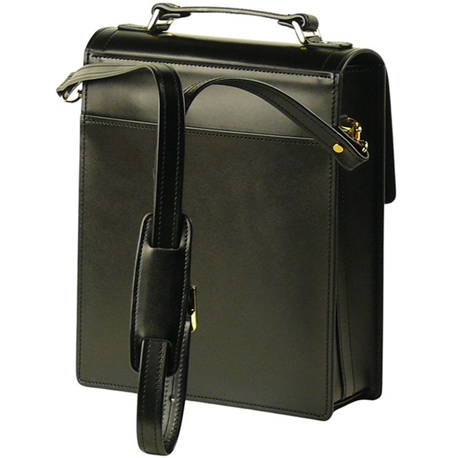 本革仕様のＢ５縦型収納ショルダーバッグ【ビートルショルダー】（ブラック）