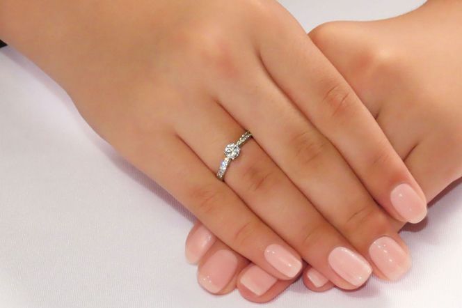 PT（プラチナ）　H＆C　ダイヤモンドリング　KT-1218  プラチナ ダイヤモンド 指輪 リング ジュエリー 宝石 エクセレント UP アクセサリー 鑑定書付き 山梨 富士吉田