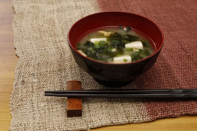 【佐田岬・漁師直送】佐田岬の生わかめ（200g×10P) ※離島への配送不可 IKTP012