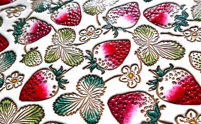 【文庫屋大関】マカロンポーチ いちご【皮革工芸品】 ポーチ ミニポーチ 小物入れ アクセサリー入れ イヤホン入れ 収納 保管ケース 手のひらサイズ  本革 革 皮革 工芸品 工芸 雑貨 ギフト プレゼント 日本製 東京