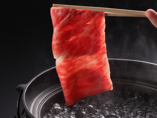 【3月発送分】極上近江牛すき焼き・しゃぶしゃぶ用　モモ【800g】【CB04W-3m】