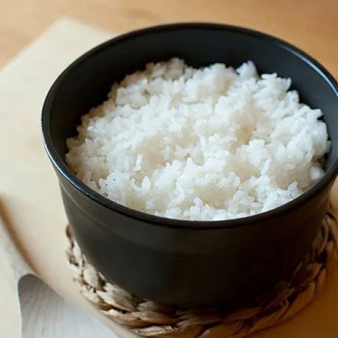 【萬古焼（ばんこやき）】ごはんを美味しく保存するスタイリッシュなおひつ 4th-market ヤソハチ お櫃 一合半 白1個【八十八、おひつ、米、新米、レンジ、保温、保冷、万能、おしゃれ、かわいい、結婚祝、出産祝、セット、贈答、普段使い、手作り、一人用、家庭用、一人暮らし、家族、ファミリー、新生活、三重県 四日市市 ふるさと納税】