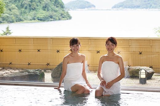 休暇村近江八幡宿泊割引（30,000円相当/1泊2食付宿泊時限定）【BK04W】（滋賀県　近江八幡市）