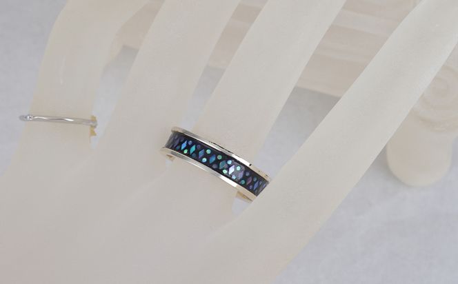 【嵯峩螺鈿野村】グラデーションリング｜京都 老舗 伝統工芸 漆器 ジュエリー［ 京都 老舗 伝統工芸 工芸品 アクセサリー ジュエリー 指輪 ファッション 漆 人気 おすすめ 職人 お取り寄せ 通販 送料無料 ふるさと納税 ］ 261009_B-AS17