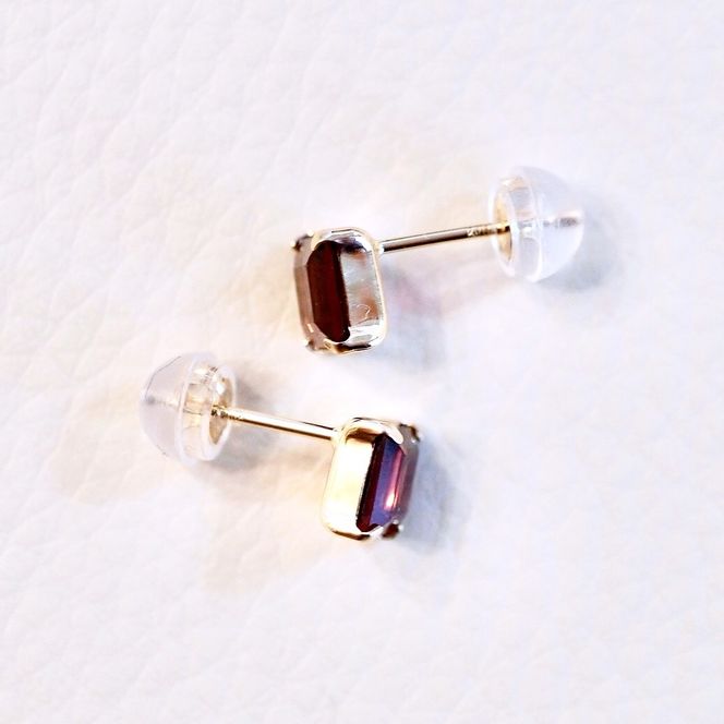 【ジュエリー】K10 イエローゴールド 一粒石  ガーネット ピアス 保証書付 KO-0034 242-054-c