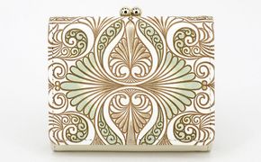 【文庫屋大関】三つ折りミニ財布　ロカイユ（ペールカーキ）【皮革工芸品】 ファッション 小物 民芸品 お札 カード 小銭 手のひらサイズ コンパクト 大人かわいい 牛革 手作り 国産 