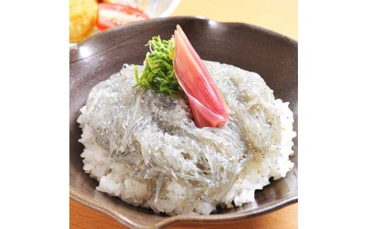 【CF-R7hbk】生しらす・釜あげちりめん 特製タレ・薬味セット シラス おじゃこ ちりめんじゃこ ふわふわ 国産 釜揚げ しらす丼 海鮮丼 ごはん ご飯 おつまみ セット お取り寄せ 美味しい