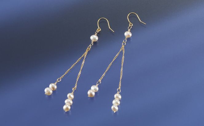 102506-2 K14GF金張りピアス「淡水パール」 272183_AF144