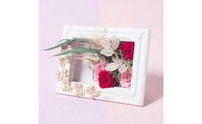 フラワーアレンジメント プリザーブドフラワーアレンジメント「フレームモーブ」 インテリア 手づくり 額 プリザーブドフラワー プレゼント 玄関 ベッドサイド 食卓 壁掛け 墨田区 東京都