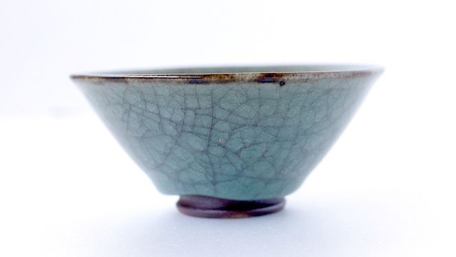 【氷裂貫入青瓷】抹茶茶碗 （小野寺裕司 作） 径13.3cm×高さ6.0cm ｜ 茶碗 湯飲み 夫婦湯飲み 陶器 陶芸 お茶 食器 [EW52-NT]